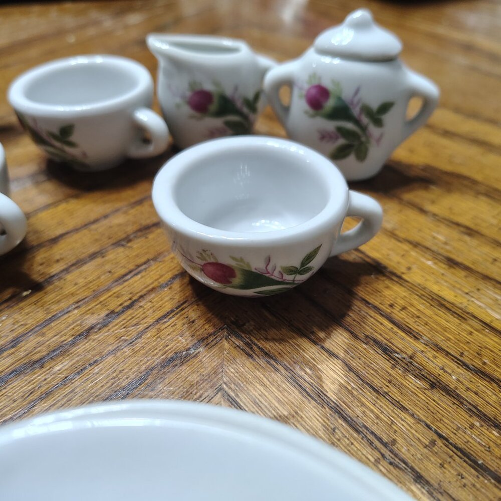Another 15 Piece Floral  Mini Tea Set - Picture 5 of 7